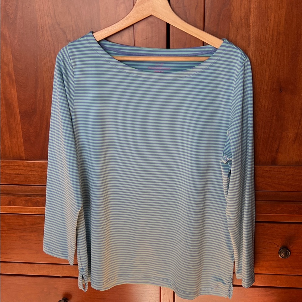 Vineyard vines Sankaty striped boatneck top
